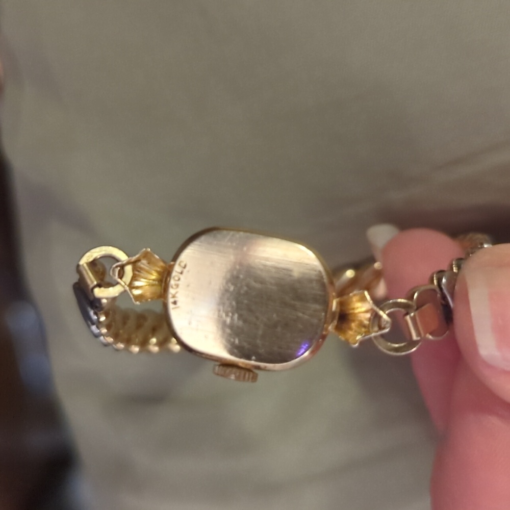 Vintage Lady Elgin wrist watch - Picture 2 of 7